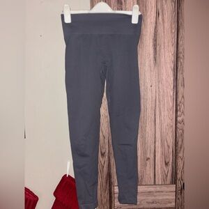 Aurola Gray Leggings